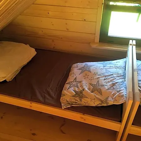 Lodge W Sercu Mazur Dla Mlodziezy I Doroslych Ryn (Warmian-Masurian)